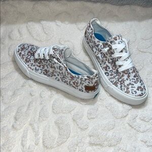 Blowfish Animal Print Casual Sneakers Women’s Size 8.5